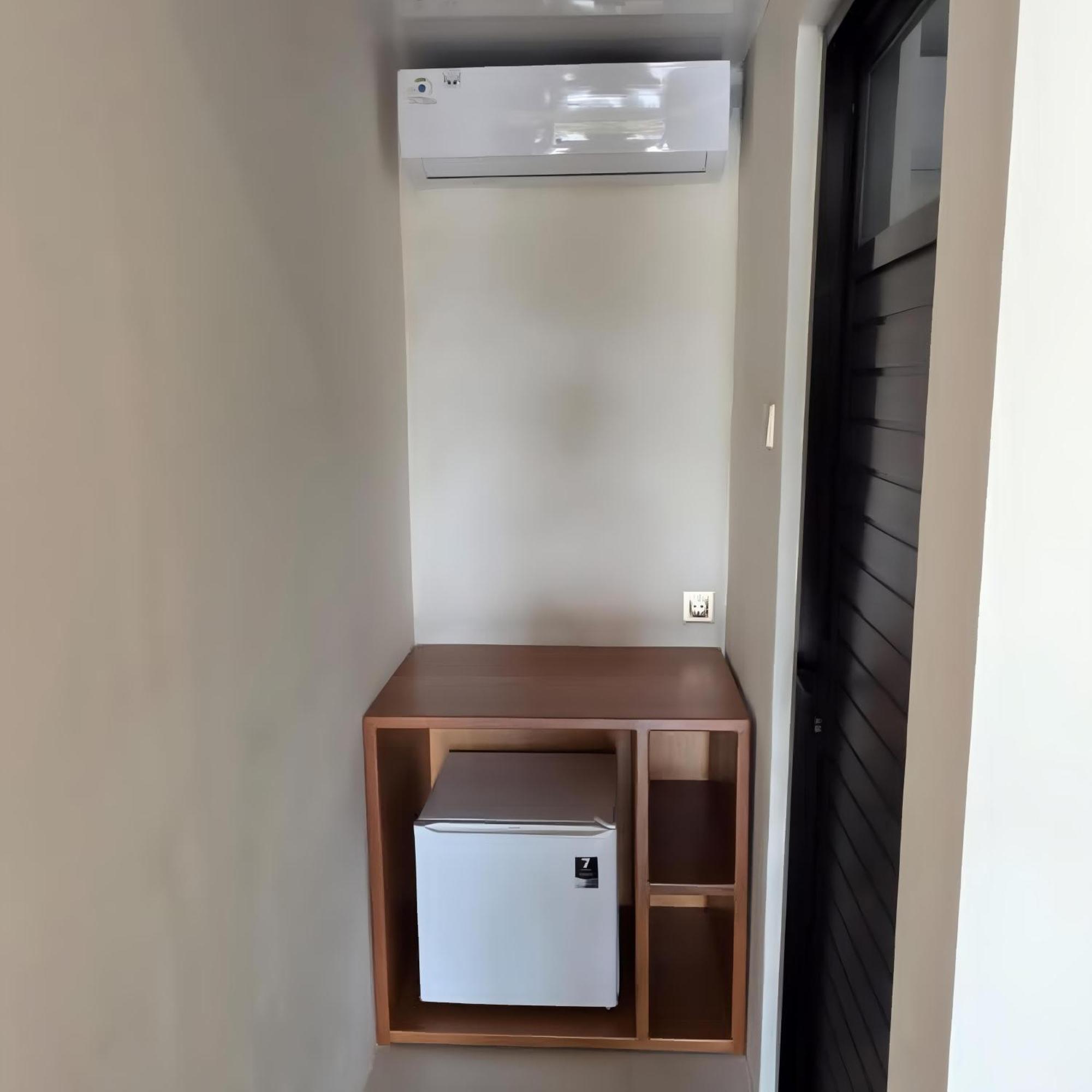 Nusantara Hotel Sembalun サンバラン・ラワン エクステリア 写真