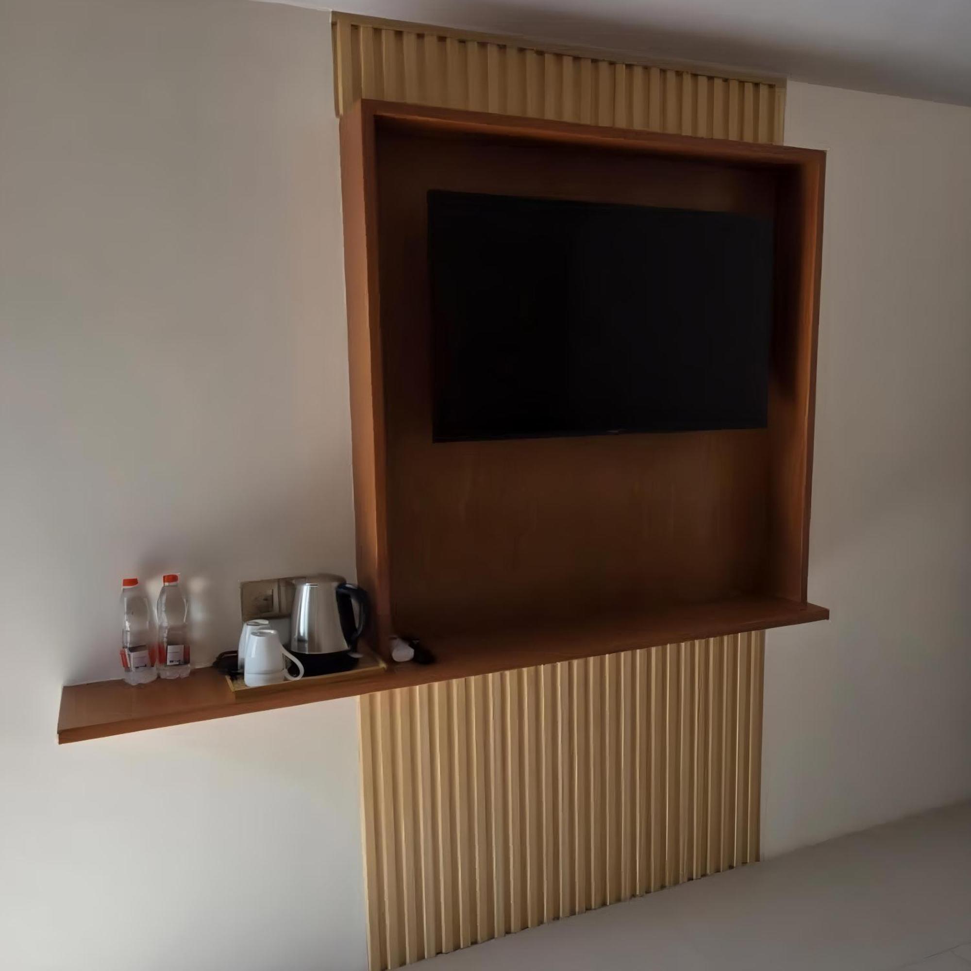 Nusantara Hotel Sembalun サンバラン・ラワン エクステリア 写真